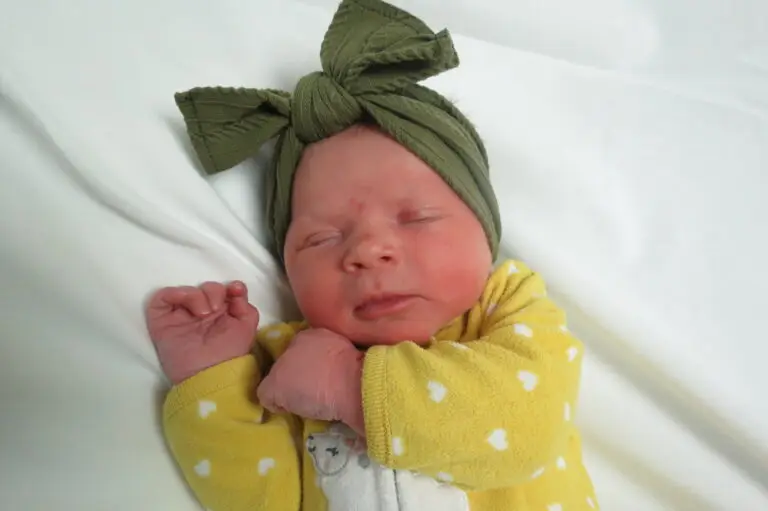 1-13-15-Ivy-James-8p2oz-21in