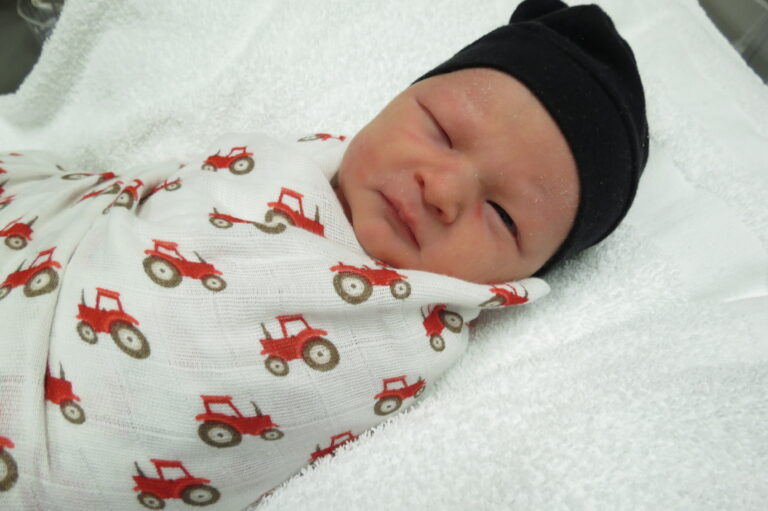 112225ConradEllias-15